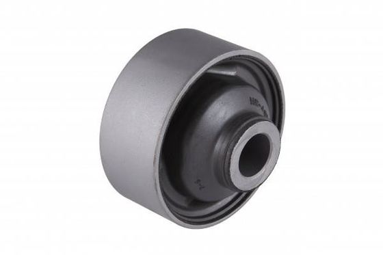 Un brazo más bajo de Mitsubishi Lancer VIII que forra a Front Lower Control Arm Bushes 4013A426